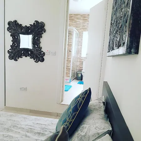 דירה Sunshine Court 1 סליאמה