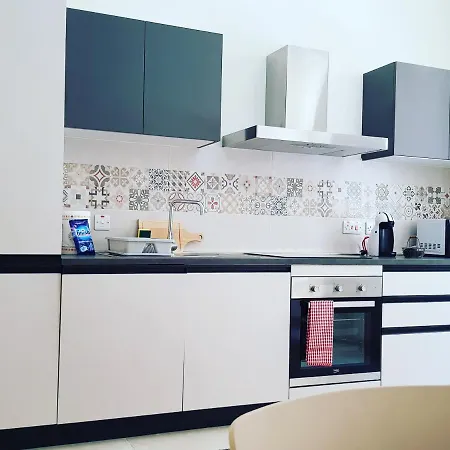 Sunshine Court 1 Apartment