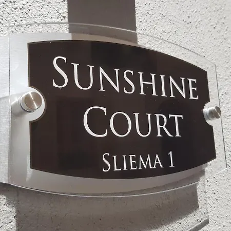 Sunshine Court 1